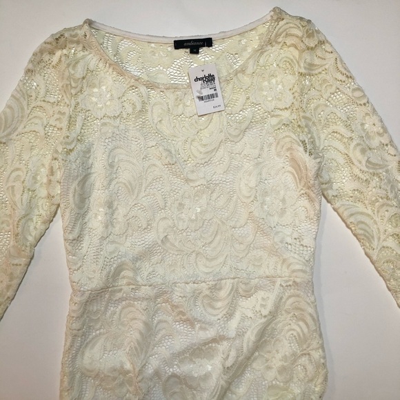 Women’s dress color white bodycon size medium - Picture 6 of 12